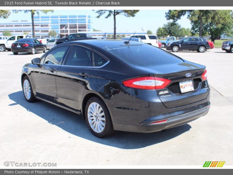 Tuxedo Black Metallic / Charcoal Black 2015 Ford Fusion Hybrid SE