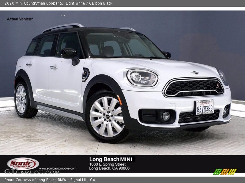 Light White / Carbon Black 2020 Mini Countryman Cooper S