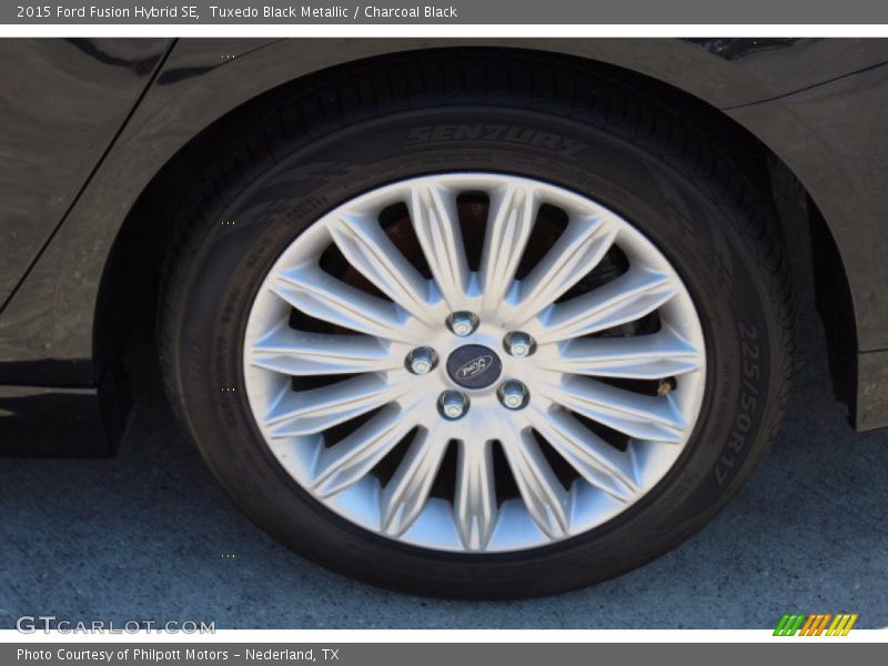 Tuxedo Black Metallic / Charcoal Black 2015 Ford Fusion Hybrid SE