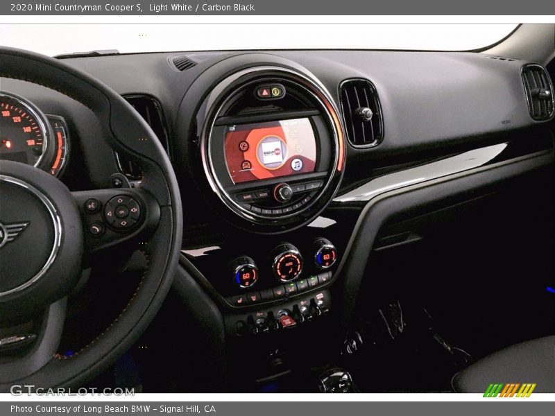 Dashboard of 2020 Countryman Cooper S
