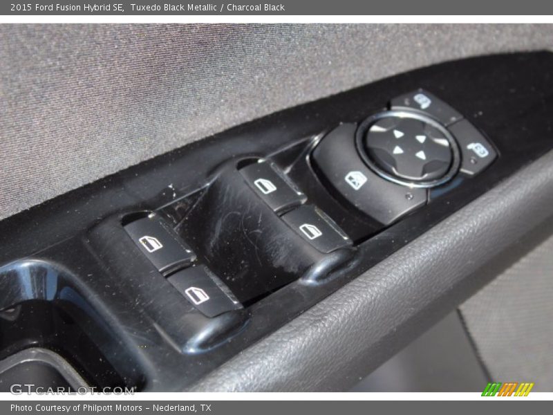 Tuxedo Black Metallic / Charcoal Black 2015 Ford Fusion Hybrid SE