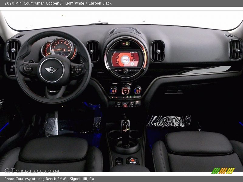 Light White / Carbon Black 2020 Mini Countryman Cooper S