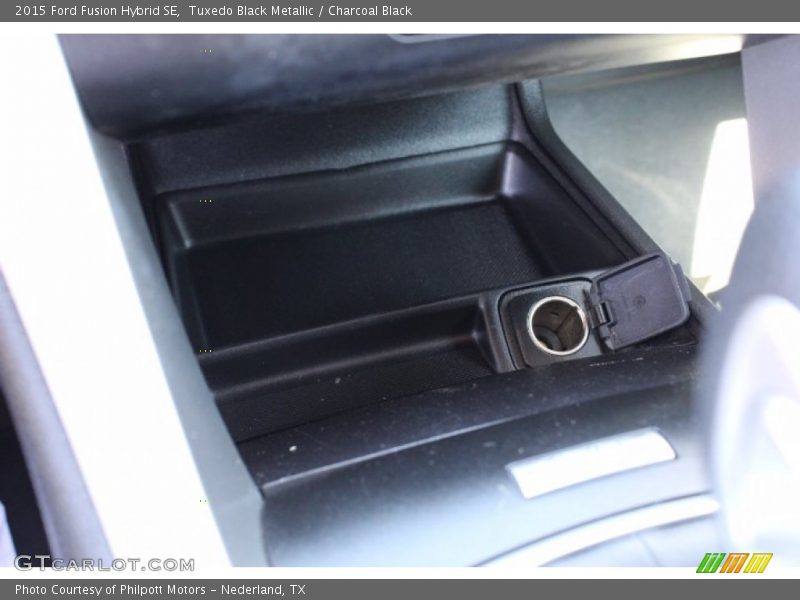 Tuxedo Black Metallic / Charcoal Black 2015 Ford Fusion Hybrid SE