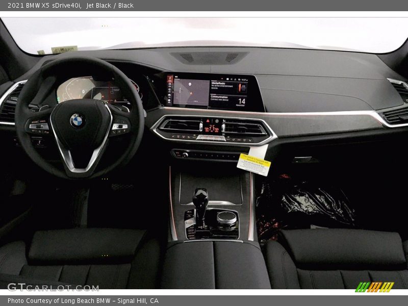 Jet Black / Black 2021 BMW X5 sDrive40i