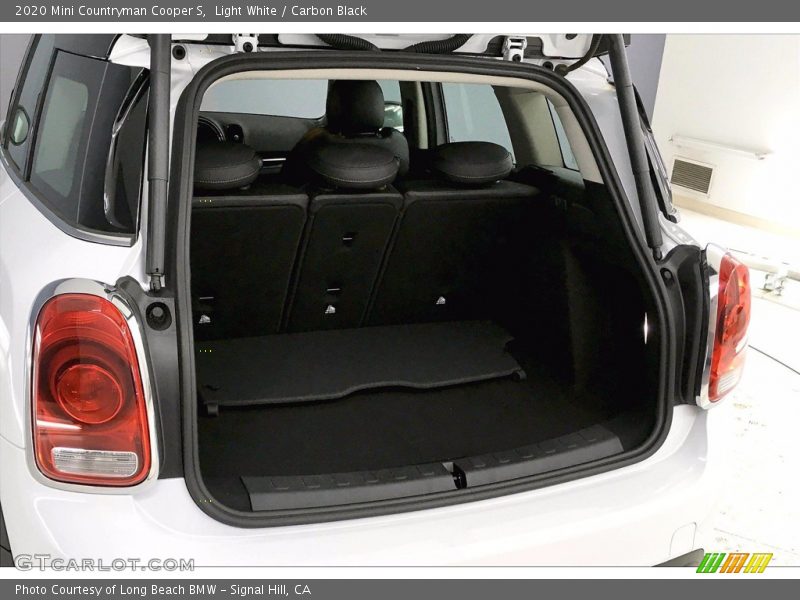Light White / Carbon Black 2020 Mini Countryman Cooper S