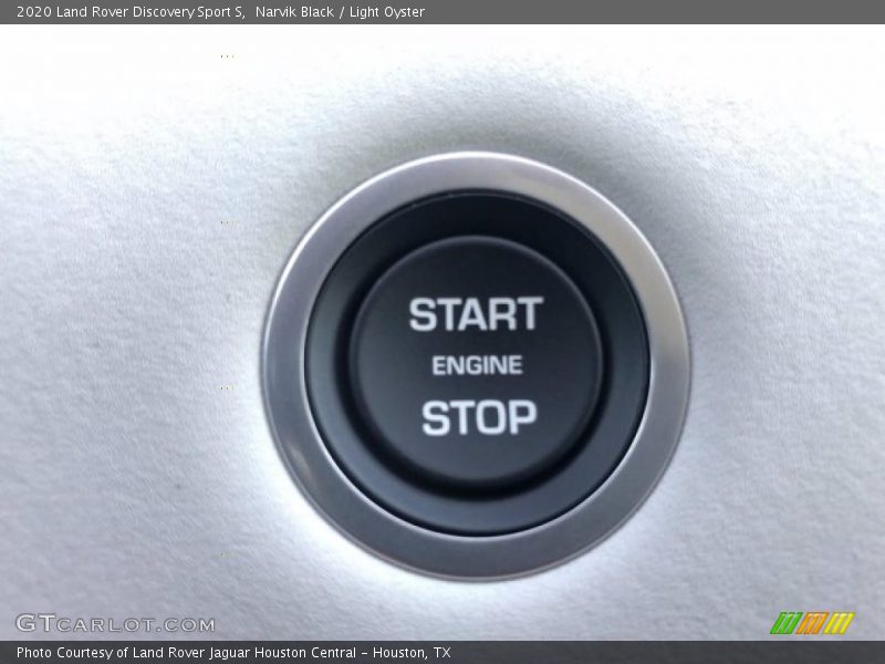 Narvik Black / Light Oyster 2020 Land Rover Discovery Sport S