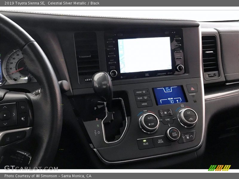 Dashboard of 2019 Sienna SE
