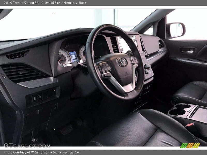 Celestial Silver Metallic / Black 2019 Toyota Sienna SE