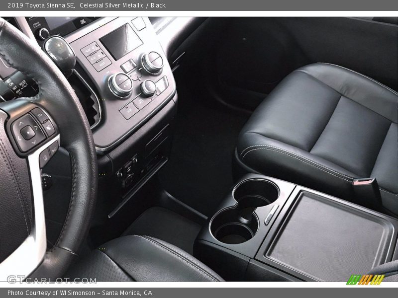Celestial Silver Metallic / Black 2019 Toyota Sienna SE