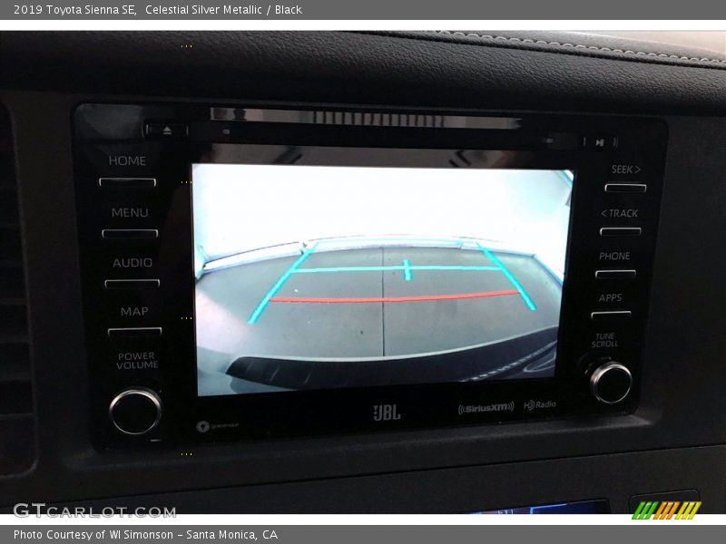 Celestial Silver Metallic / Black 2019 Toyota Sienna SE