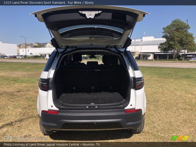 Fuji White / Ebony 2020 Land Rover Discovery Sport Standard