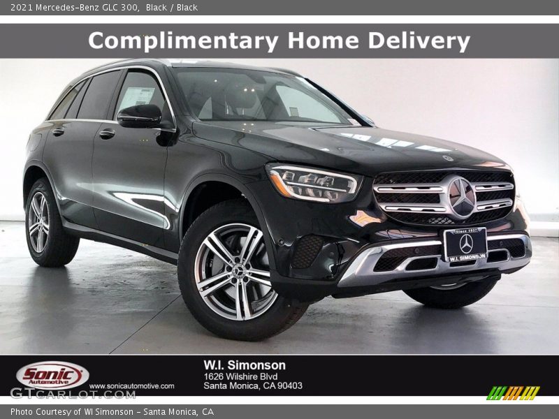 Black / Black 2021 Mercedes-Benz GLC 300
