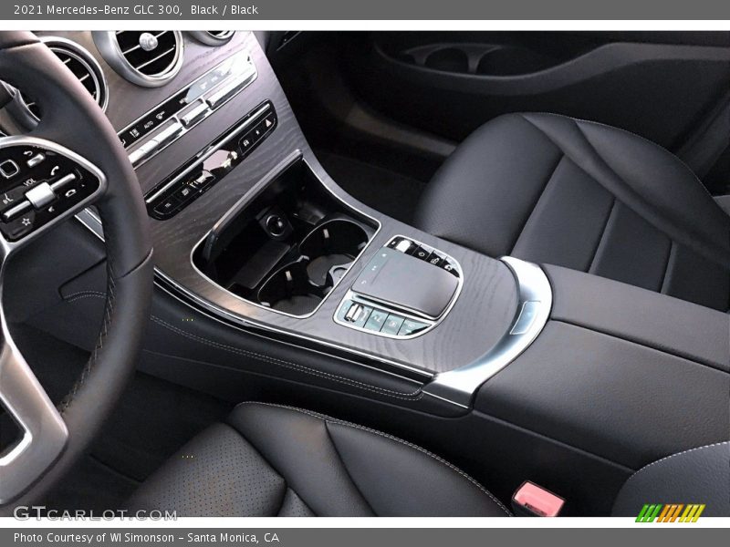 Black / Black 2021 Mercedes-Benz GLC 300