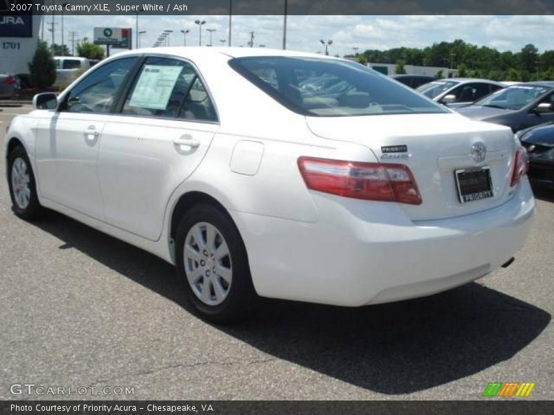 Super White / Ash 2007 Toyota Camry XLE