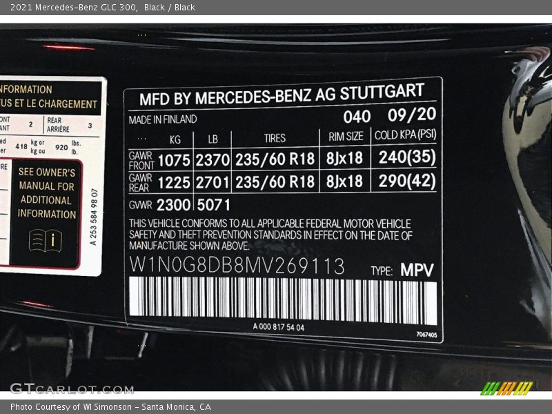 Black / Black 2021 Mercedes-Benz GLC 300