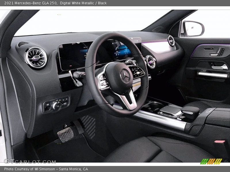 Digital White Metallic / Black 2021 Mercedes-Benz GLA 250
