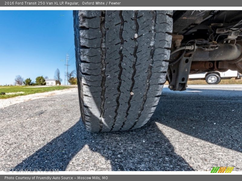 Oxford White / Pewter 2016 Ford Transit 250 Van XL LR Regular