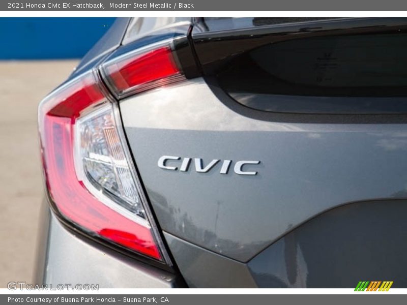 Modern Steel Metallic / Black 2021 Honda Civic EX Hatchback
