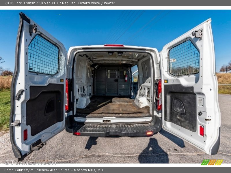 Oxford White / Pewter 2016 Ford Transit 250 Van XL LR Regular