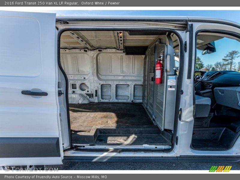 Oxford White / Pewter 2016 Ford Transit 250 Van XL LR Regular