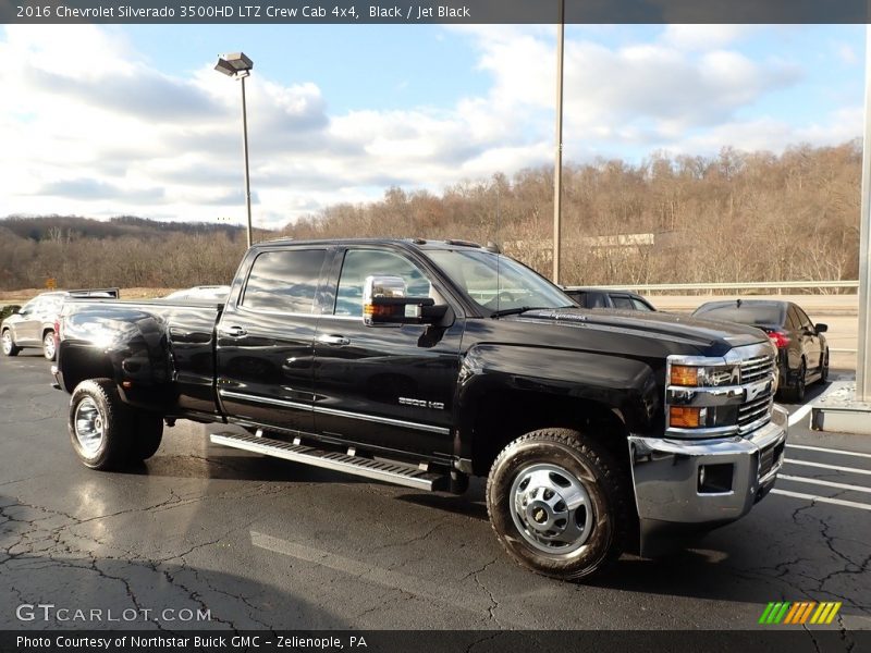 Front 3/4 View of 2016 Silverado 3500HD LTZ Crew Cab 4x4