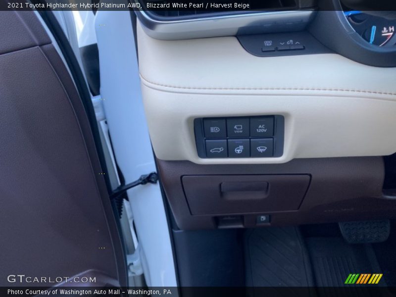 Controls of 2021 Highlander Hybrid Platinum AWD