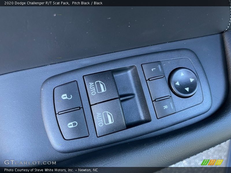 Pitch Black / Black 2020 Dodge Challenger R/T Scat Pack
