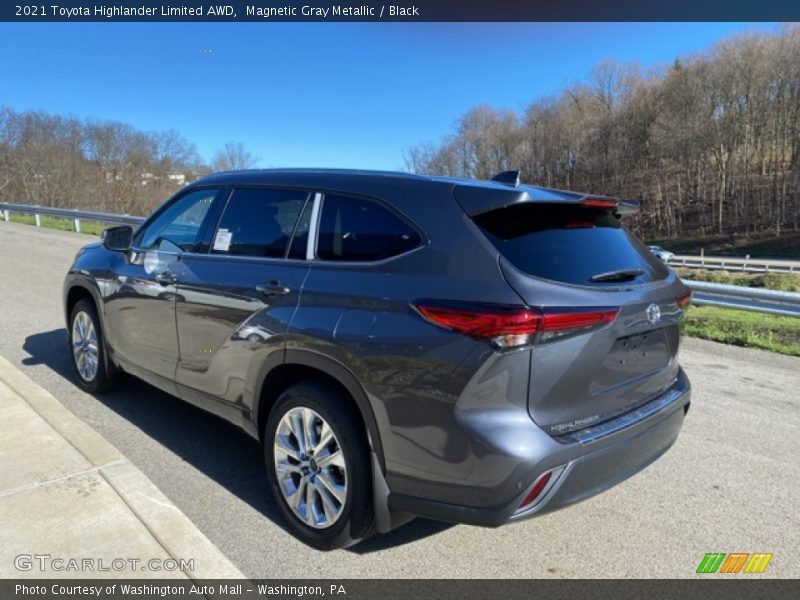Magnetic Gray Metallic / Black 2021 Toyota Highlander Limited AWD