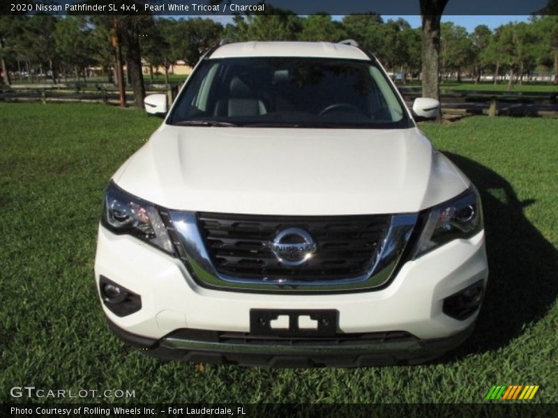 Pearl White Tricoat / Charcoal 2020 Nissan Pathfinder SL 4x4