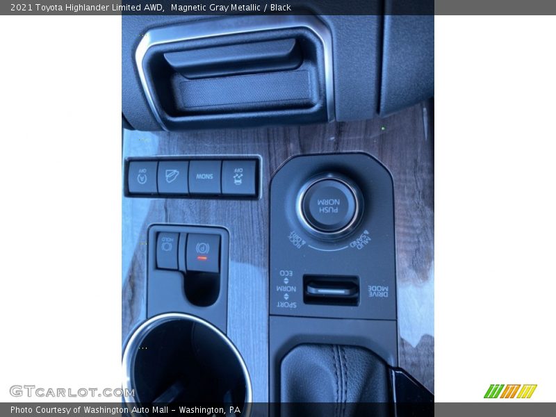 Magnetic Gray Metallic / Black 2021 Toyota Highlander Limited AWD