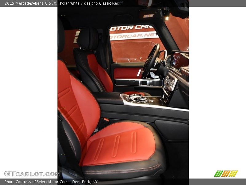 Polar White / designo Classic Red 2019 Mercedes-Benz G 550