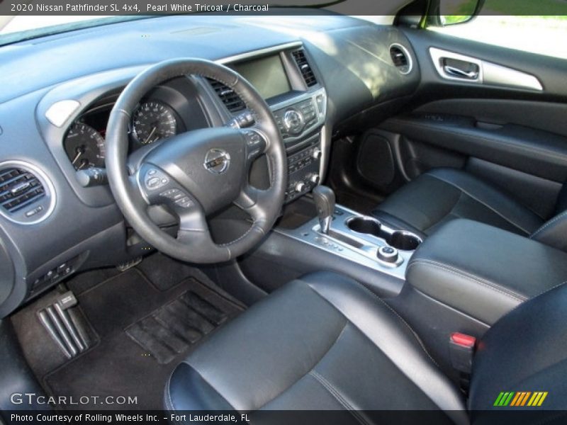 2020 Pathfinder SL 4x4 Charcoal Interior