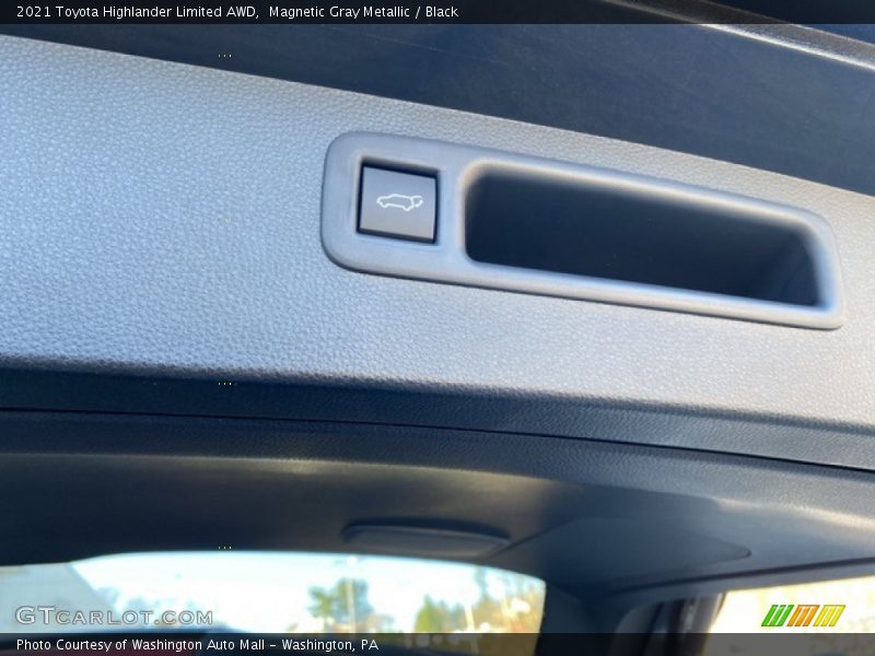 Magnetic Gray Metallic / Black 2021 Toyota Highlander Limited AWD