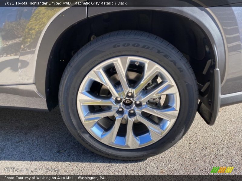 Magnetic Gray Metallic / Black 2021 Toyota Highlander Limited AWD