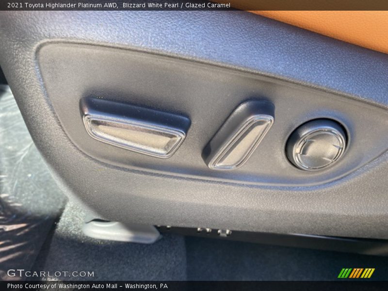 Blizzard White Pearl / Glazed Caramel 2021 Toyota Highlander Platinum AWD