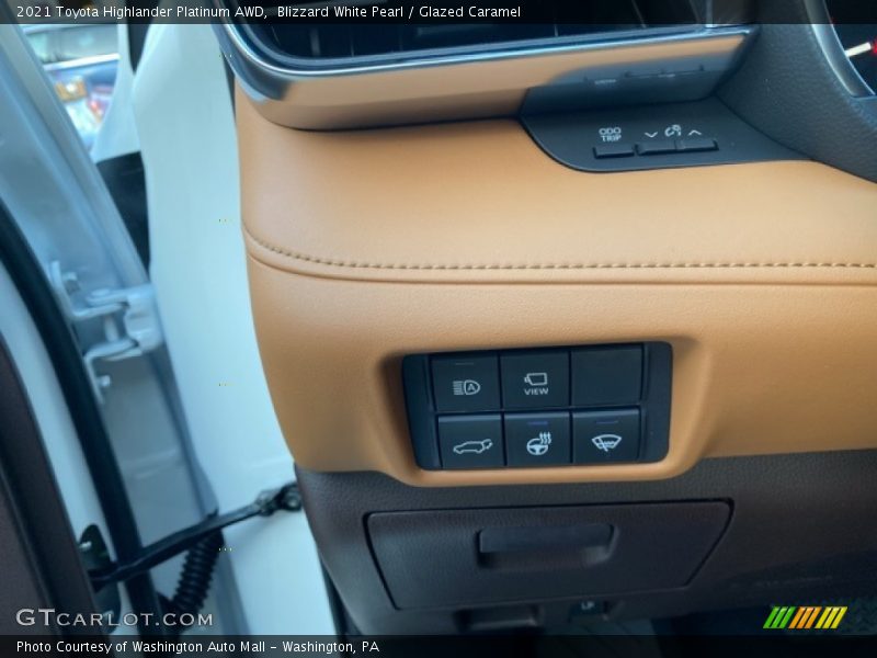 Blizzard White Pearl / Glazed Caramel 2021 Toyota Highlander Platinum AWD
