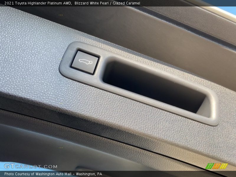 Blizzard White Pearl / Glazed Caramel 2021 Toyota Highlander Platinum AWD