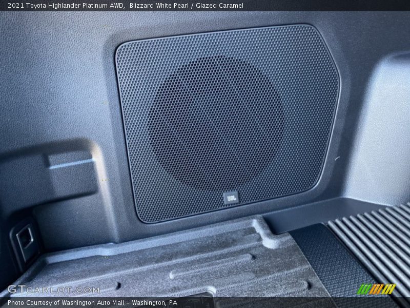 Blizzard White Pearl / Glazed Caramel 2021 Toyota Highlander Platinum AWD