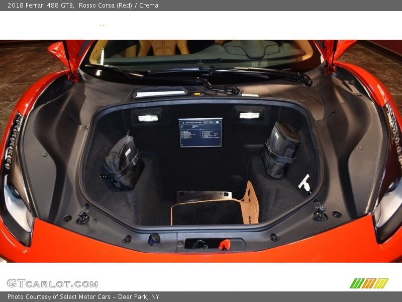  2018 488 GTB  Trunk