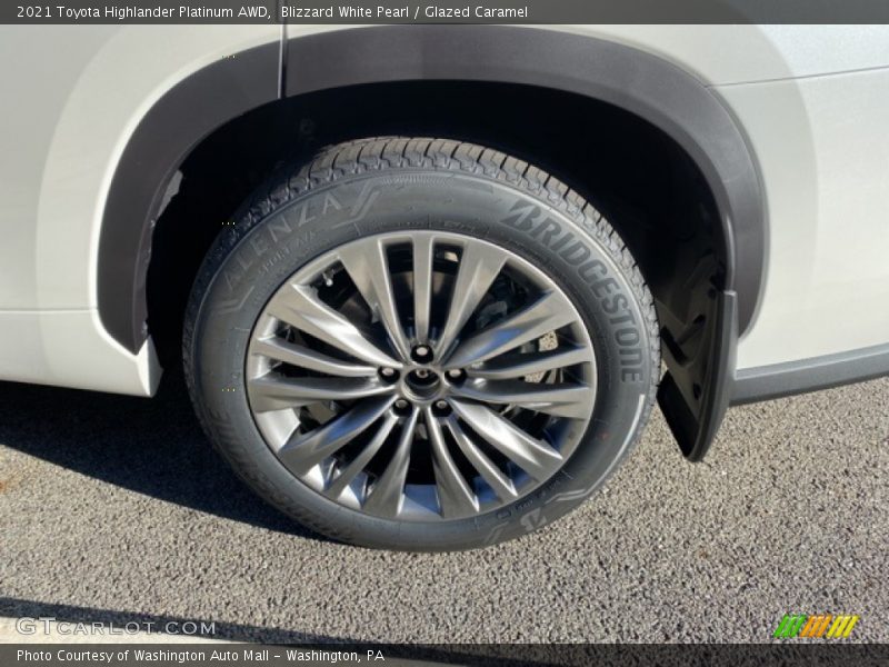Blizzard White Pearl / Glazed Caramel 2021 Toyota Highlander Platinum AWD