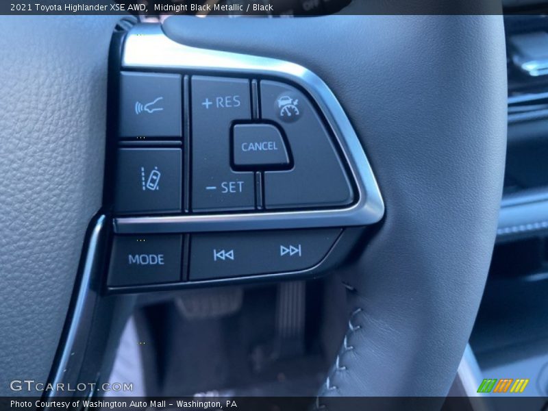 Midnight Black Metallic / Black 2021 Toyota Highlander XSE AWD