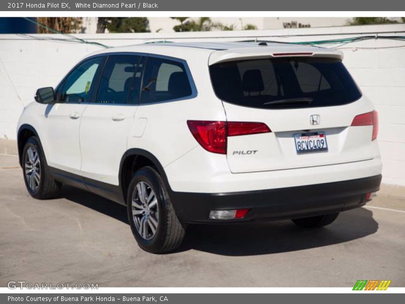 White Diamond Pearl / Black 2017 Honda Pilot EX