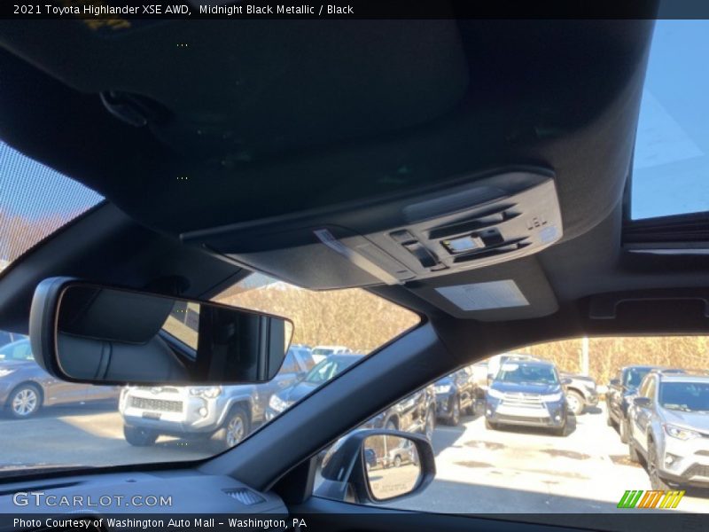 Midnight Black Metallic / Black 2021 Toyota Highlander XSE AWD
