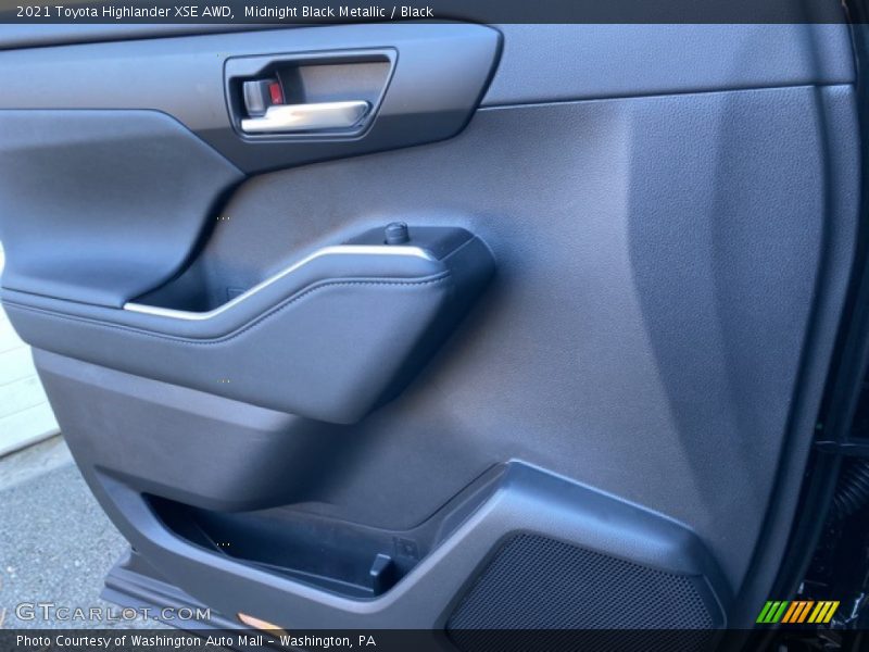 Door Panel of 2021 Highlander XSE AWD