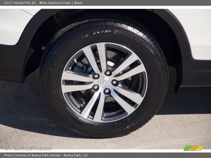White Diamond Pearl / Black 2017 Honda Pilot EX