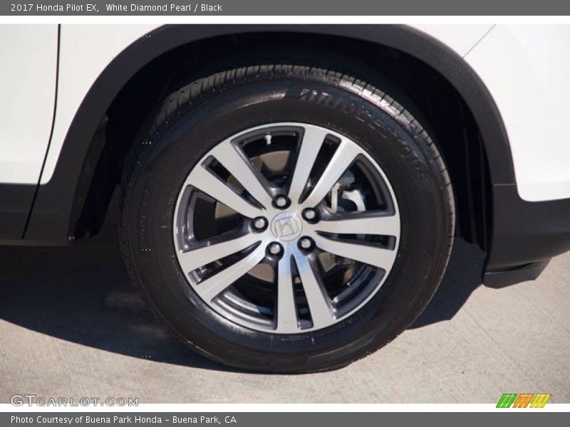 White Diamond Pearl / Black 2017 Honda Pilot EX