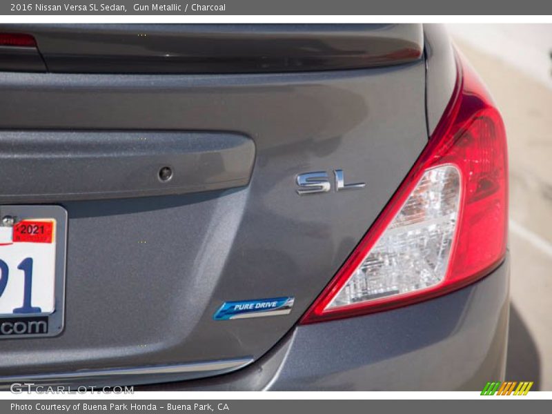 Gun Metallic / Charcoal 2016 Nissan Versa SL Sedan