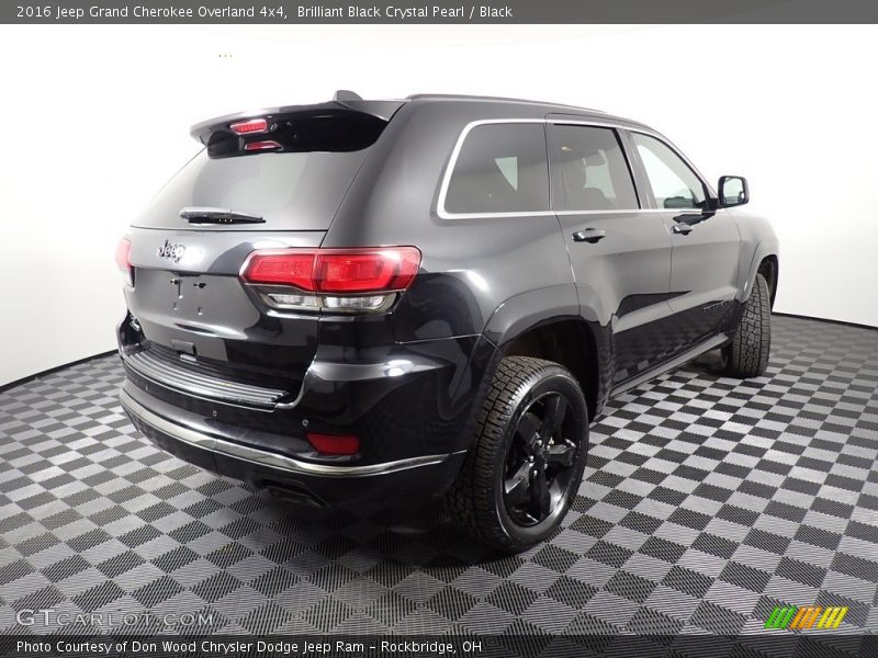 Brilliant Black Crystal Pearl / Black 2016 Jeep Grand Cherokee Overland 4x4