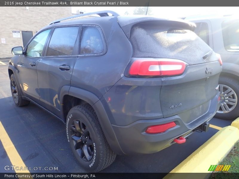Brilliant Black Crystal Pearl / Black 2016 Jeep Cherokee Trailhawk 4x4