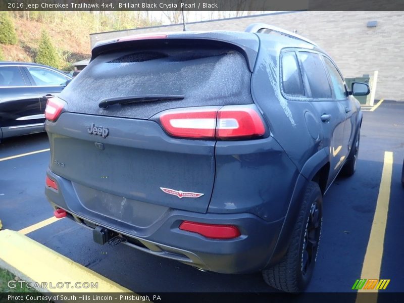 Brilliant Black Crystal Pearl / Black 2016 Jeep Cherokee Trailhawk 4x4